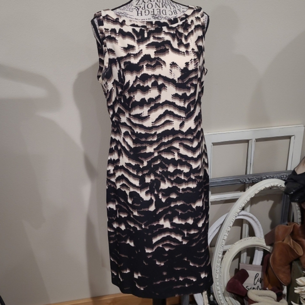 Banana Republic Women SZ 8‎ Silk Wool blend animal print  dress sleeveless lined